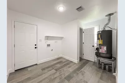 7851 Pecan Villas Drive, Houston, TX 77061 - Photo 23