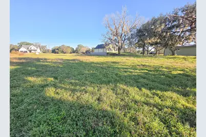 220 Pony Trail, Angleton, TX 77515 - Photo 5