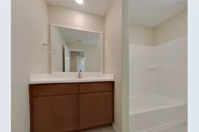 536 Red Dusk Paint Drive, La Marque, TX 77568 - Photo 17