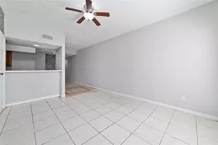 8754 Village Of Fondren Dr, Houston, TX 77071 - Photo 11