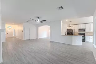 138 Bryce Branch, The Woodlands, TX 77382 - Photo 9