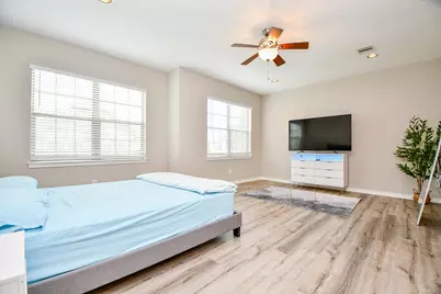 7920 Ashford Terrace Drive, Houston, TX 77072 - Photo 17