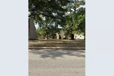 654 Cherry Hills Drive, Huntsville, TX 77340 - Photo 3