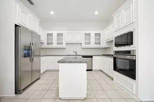 1214 W Alabama St, Houston, TX 77006 - Photo 13