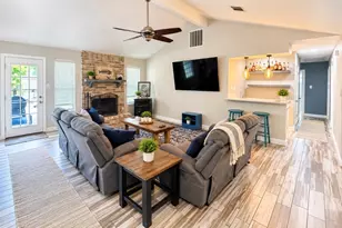 16023 Windom Dr, Houston, TX 77598 - Photo 9