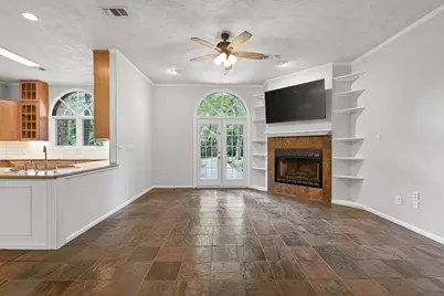 10147 Lewis Creek Circle, Willis, TX 77318 - Photo 9