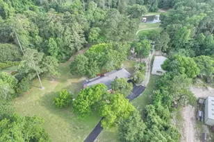 10147 Lewis Creek Cir, Willis, TX 77318 - Photo 47