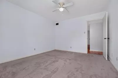 700 Thicket Lane #304, Houston, TX 77079 - Photo 17