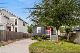 809 E 40th St, Houston, TX 77022 - Photo 3