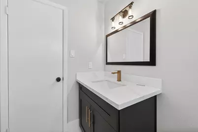 3138 Country Club Boulevard, Stafford, TX 77477 - Photo 11