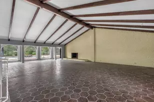 710 S Jackson St, Alvin, TX 77511 - Photo 7