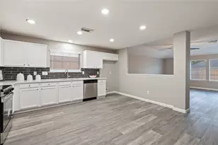 9323 Comanche Peak Ln, Houston, TX 77089 - Photo 7