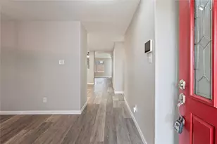 9323 Comanche Peak Ln, Houston, TX 77089 - Photo 3