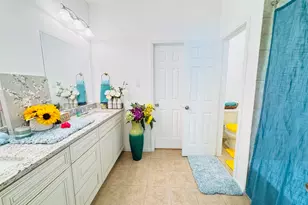 11130 Beverley Pk St, Sugar Land, TX 77498 - Photo 15