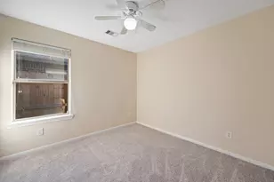 3031 E Lockeridge Village Dr, Spring, TX 77386 - Photo 15