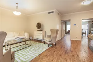 1802 Stoney Brook Dr, Houston, TX 77063 - Photo 5