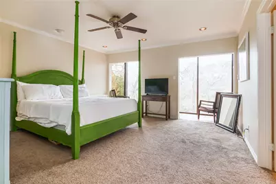 1802 Stoney Brook Drive #104, Houston, TX 77063 - Photo 11