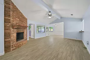 807 Richvale Ln, Houston, TX 77062 - Photo 3