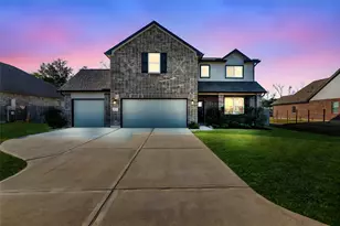 12341 N Chestnut Hls Dr, Conroe, TX 77303 - Photo 1