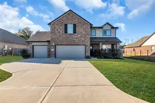 12341 N Chestnut Hls Dr, Conroe, TX 77303 - Photo 3