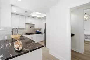 9407 Denbury Way, Houston, TX 77025 - Photo 15