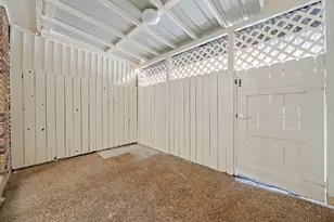 1257 E Witte Rd, Houston, TX 77055 - Photo 33