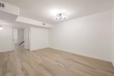 1257 E Witte Road #16, Houston, TX 77055 - Photo 11