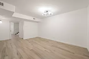 1257 E Witte Rd, Houston, TX 77055 - Photo 11