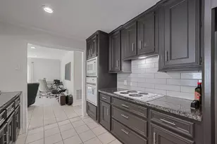 24 Champions Colony E, Houston, TX 77069 - Photo 3