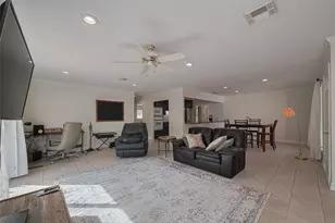 24 Champions Colony E, Houston, TX 77069 - Photo 9