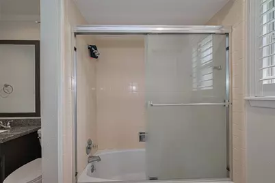 24 Champions Colony E, Houston, TX 77069 - Photo 21