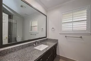 24 Champions Colony E, Houston, TX 77069 - Photo 15