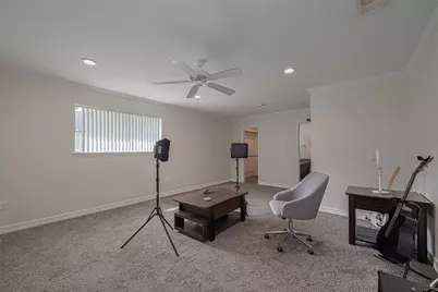 24 Champions Colony E, Houston, TX 77069 - Photo 13