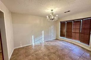 3010 Pine St, Galveston, TX 77551 - Photo 11