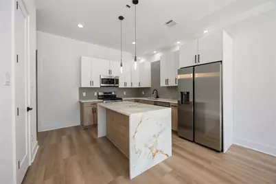 7961 Henson Street #B, Houston, TX 77028 - Photo 9