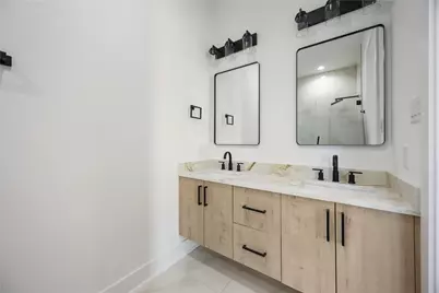 7961 Henson Street #B, Houston, TX 77028 - Photo 19
