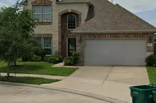 118 Silverglen Ct, La Marque, TX 77568 - Photo 1