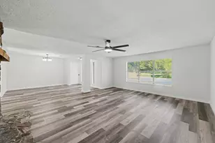 17005 White Birch Ln, Conroe, TX 77385 - Photo 11