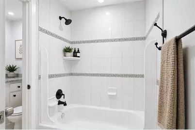 7200 Clarewood Drive #1700, Houston, TX 77036 - Photo 11