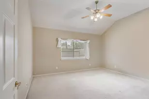 10735 Norchester Village, Houston, TX 77070 - Photo 7
