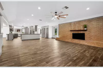 3031 Fairway Drive, Sugar Land, TX 77478 - Photo 5