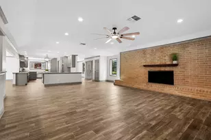 3031 Fairway Dr, Sugar Land, TX 77478 - Photo 5