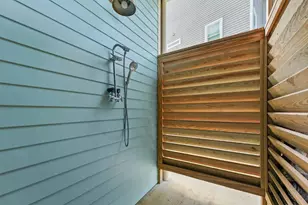 25102 Sausalito Dr, Galveston, TX 77554 - Photo 27