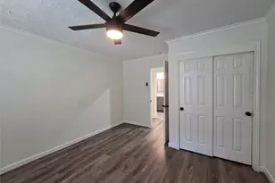 4718 Blanton Blvd, Houston, TX 77092 - Photo 13