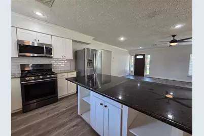 4718 Blanton Boulevard, Houston, TX 77092 - Photo 9