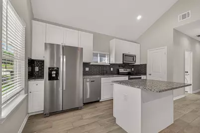 352 Westchase, Montgomery, TX 77316 - Photo 11