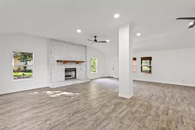 5425 Jeffrey Street, Dickinson, TX 77539 - Photo 7