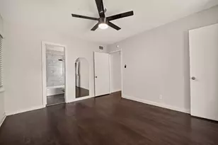 2420 McDuffie St, Houston, TX 77019 - Photo 9