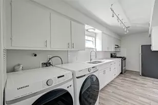 2420 McDuffie St, Houston, TX 77019 - Photo 19