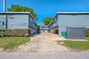 2420 McDuffie St, Houston, TX 77019 - Photo 1